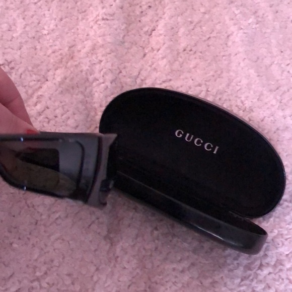 Gucci black unisex has tag on lens black dark gray lens side panels NWOT - Picture 10 of 15